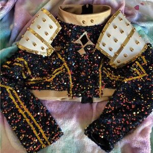 Zoey K-pop demon hunters Sequin Embellished Cropped Jacket + matching skirt